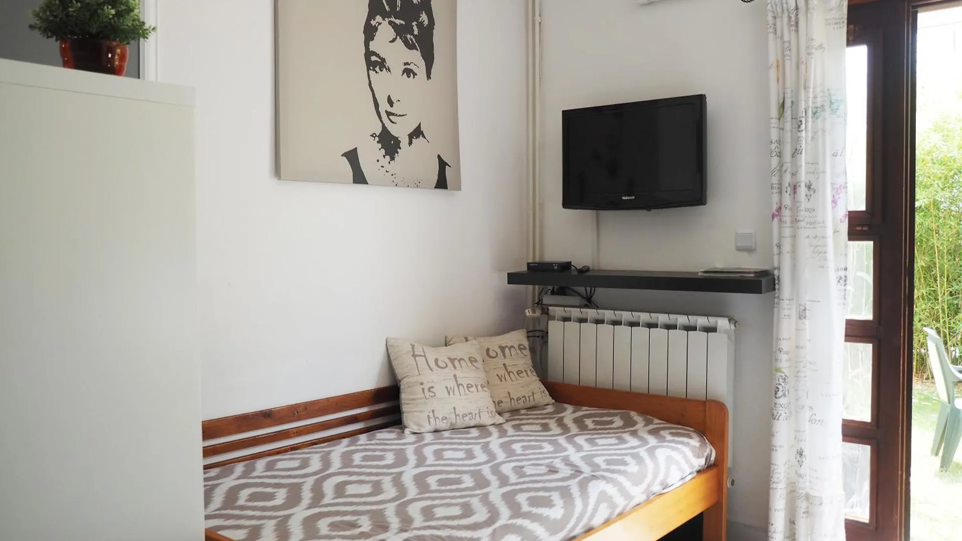 Dea Apartments 普拉